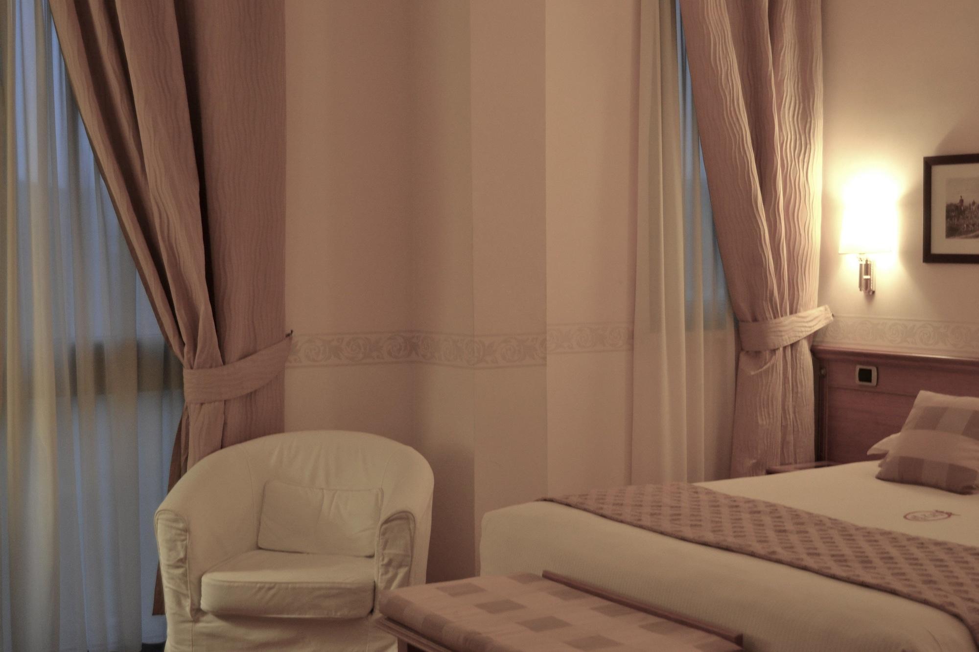 Seccy Hotel Boutique Art & Museum Fiumicino Ngoại thất bức ảnh
