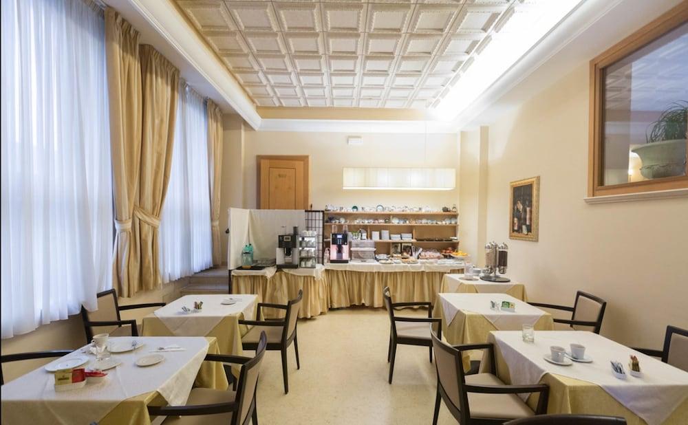 Seccy Hotel Boutique Art & Museum Fiumicino Ngoại thất bức ảnh