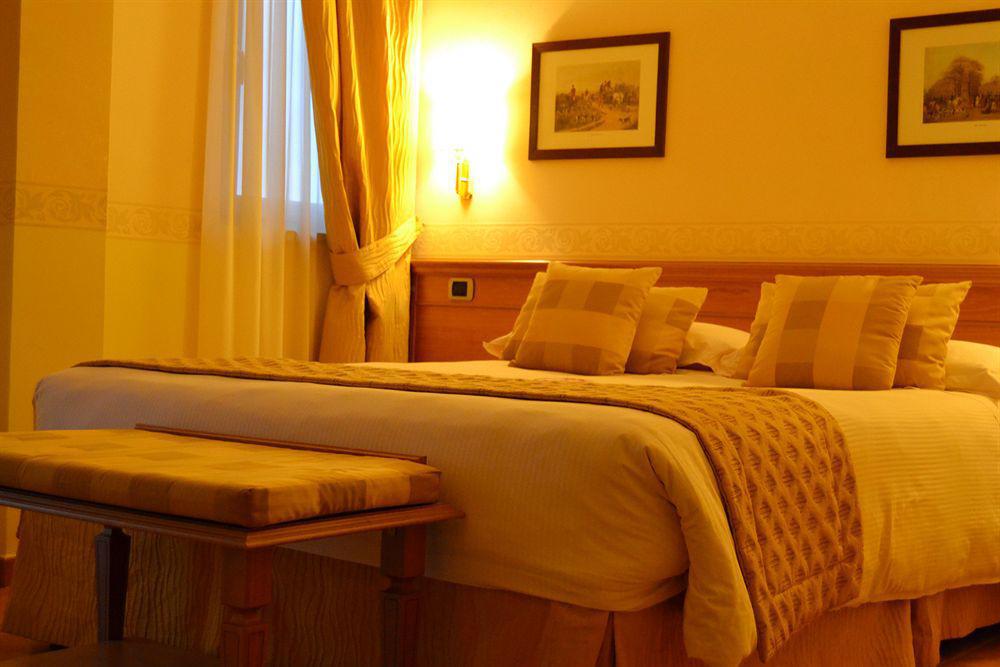 Seccy Hotel Boutique Art & Museum Fiumicino Ngoại thất bức ảnh